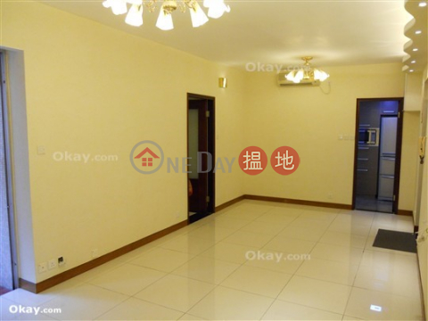 Efficient 3 bedroom with balcony & parking | Rental | Block B Dragon Court 金龍大廈 B座 _0