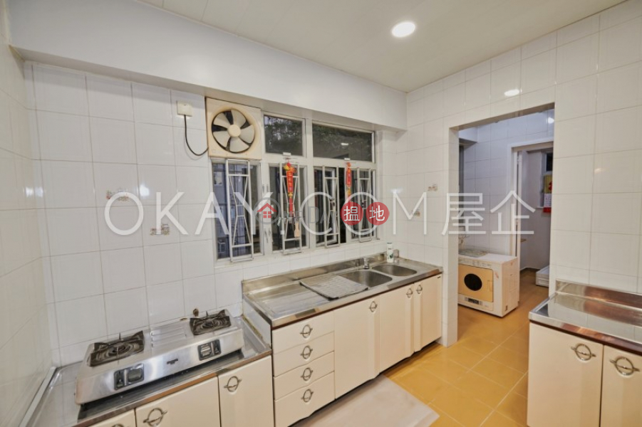 HK$ 55,000/ month | Swiss Towers | Wan Chai District Elegant 3 bedroom with balcony & parking | Rental