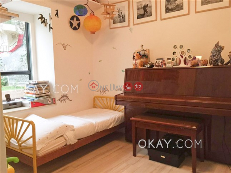HK$ 65M Shouson Garden | Southern District Exquisite 3 bedroom with terrace & parking | For Sale
