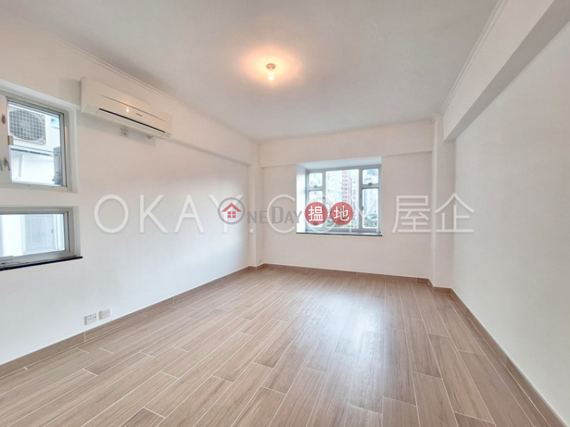 HK$ 49,000/ month | Happy Mansion Wan Chai District | Luxurious 3 bedroom with racecourse views & balcony | Rental