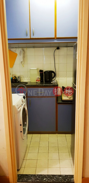 HK$ 11,500/ month, Block 3 Sunshine Plaza | Kowloon City, Spacious flat in Central Kowloon, Hung Hom - Sunshine Plaza - 10 minutes walk to Hung Hom MTR station