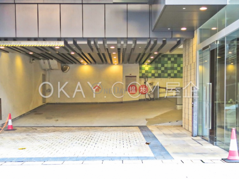 Charming 1 bedroom on high floor with balcony | For Sale | Warrenwoods 尚巒 Sales Listings