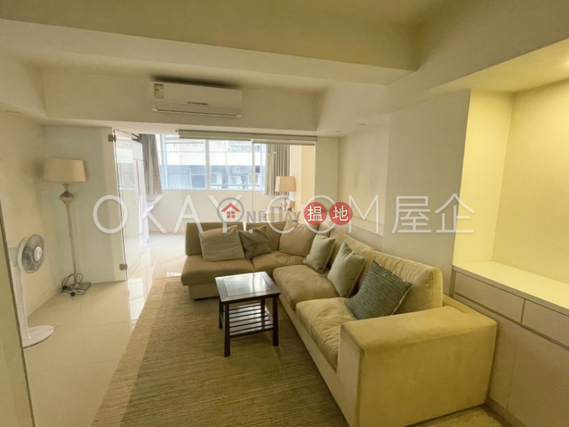 Charming 2 bedroom in Sheung Wan | Rental | 103-105 Jervois Street 蘇杭街103-105號 Rental Listings