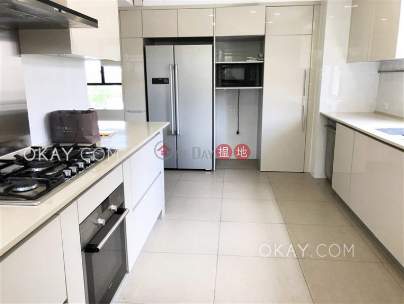 Exquisite house with parking | Rental, Strawberry Hill 紅梅閣 Rental Listings | Central District (OKAY-R294152)