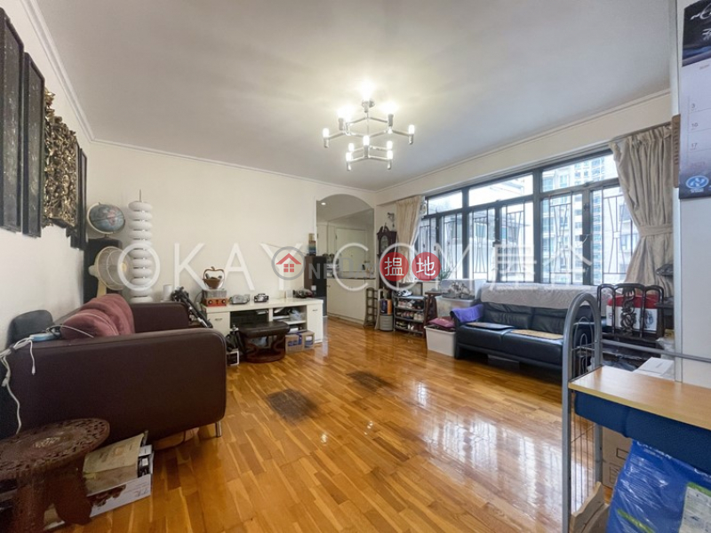Efficient 3 bedroom on high floor | For Sale | Wing Cheung Court 穎章大廈 Sales Listings
