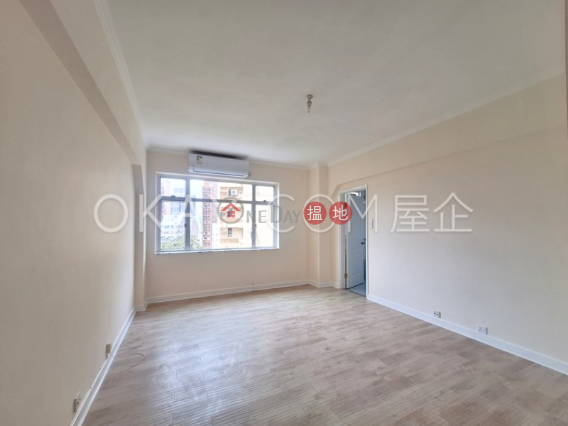 4房3廁,實用率高,連車位昭景大廈出租單位|昭景大廈(Fairview Mansion)出租樓盤 (OKAY-R26219)
