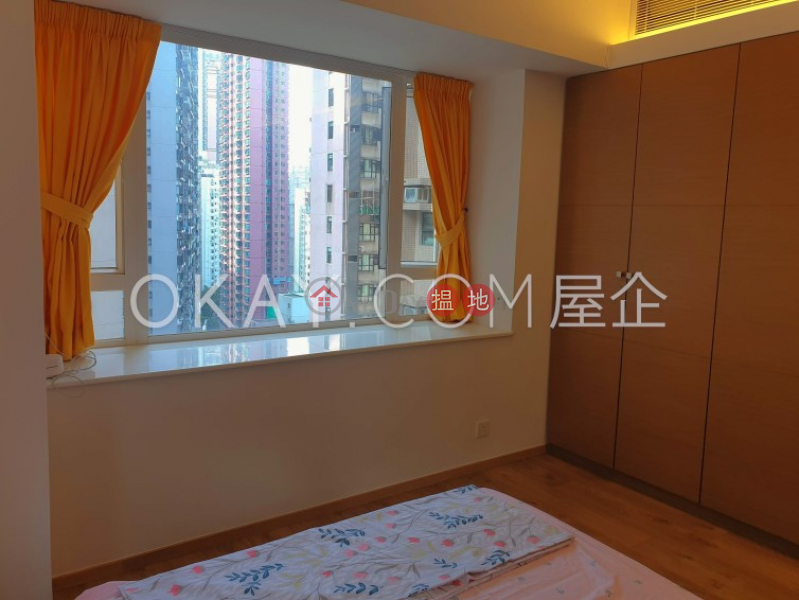 Stylish 2 bedroom in Mid-levels West | For Sale | Robinson Heights 樂信臺 Sales Listings