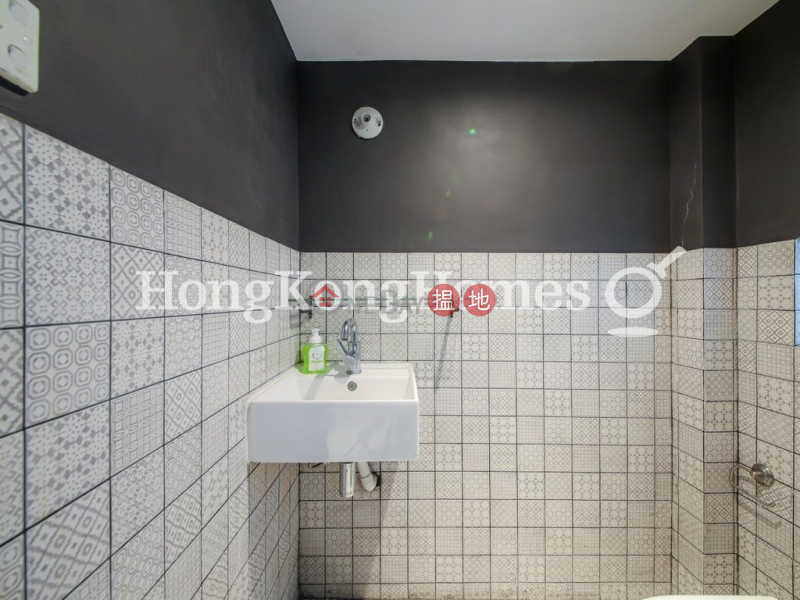 HK$ 55,000/ month 35 Bonham Road Western District | 3 Bedroom Family Unit for Rent at 35 Bonham Road
