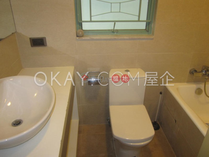 HK$ 16.5M, Goldwin Heights, Western District, Nicely kept 3 bedroom in Mid-levels West | For Sale