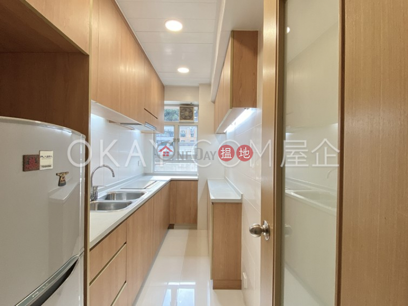 HK$ 40,000/ 月|山村大廈|灣仔區-2房2廁,實用率高,露台山村大廈出租單位