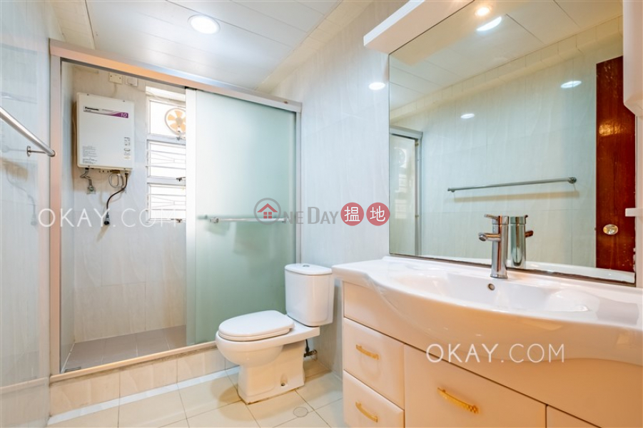 Block 45-48 Baguio Villa | Low, Residential | Rental Listings | HK$ 52,000/ month