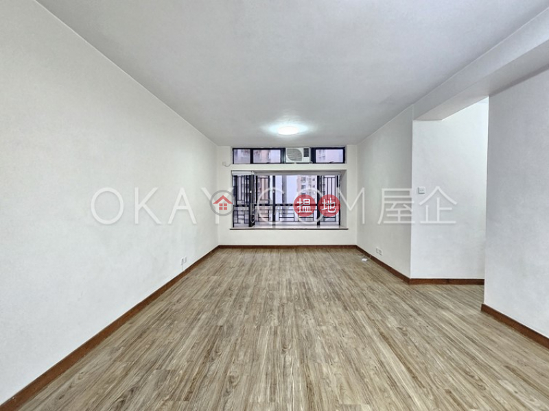 Luxurious 3 bedroom in Mid-levels West | Rental | Blessings Garden 殷樺花園 Rental Listings