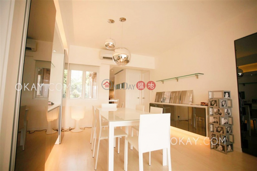 Exquisite 2 bed on high floor with balcony & parking | For Sale | Swiss Towers 瑞士花園 Sales Listings