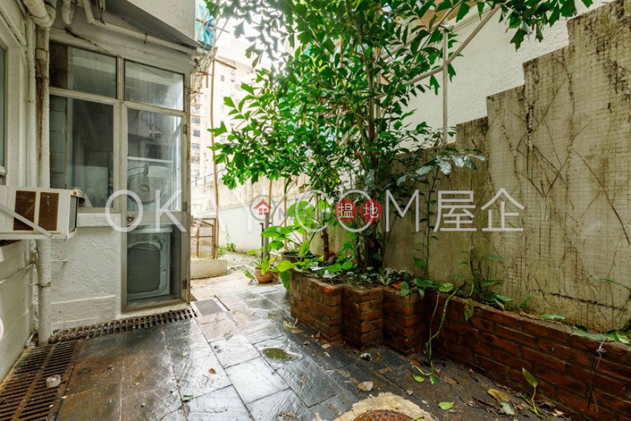 HK$ 24.9M, Bayview Mansion, Central District, Luxurious 2 bedroom with terrace | For Sale