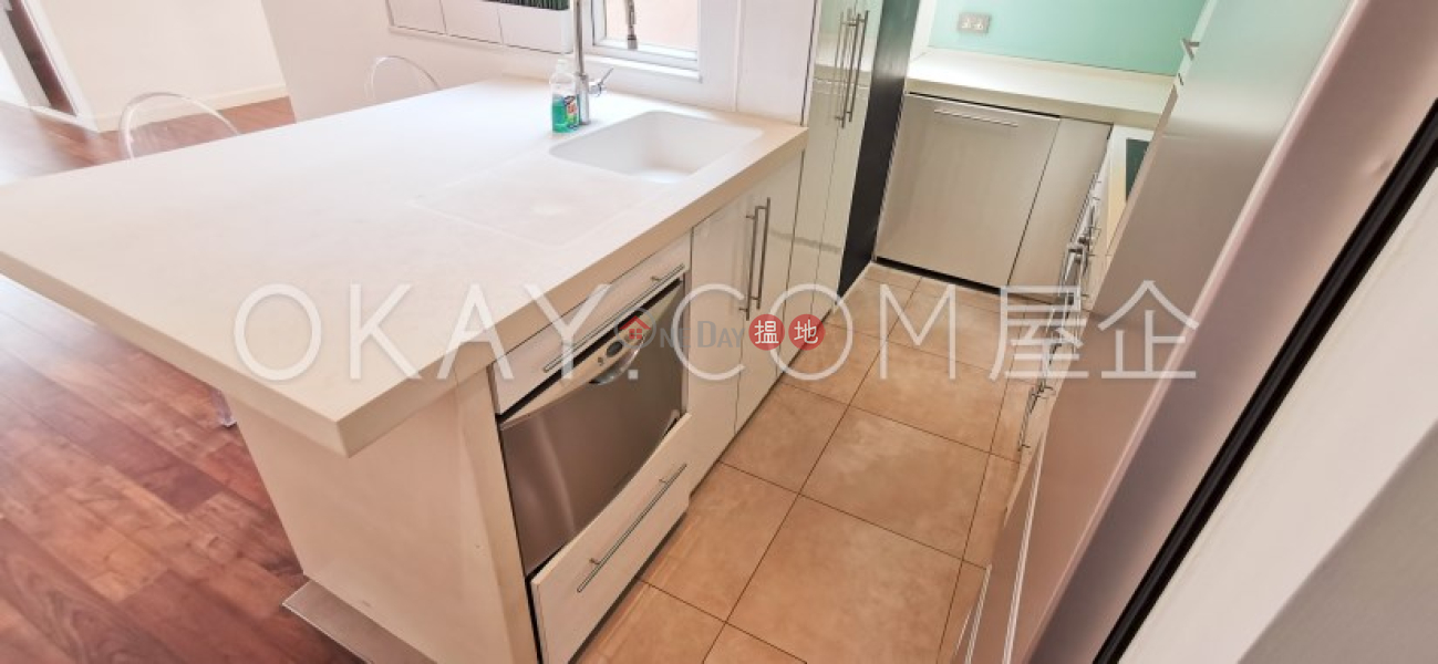 Gorgeous 1 bedroom on high floor with rooftop | Rental | Linfond Mansion 濂風大廈 Rental Listings