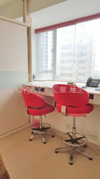 HK$ 10M | Hing Hon Building Eastern District Lovely 2 bedroom in Tin Hau | For Sale