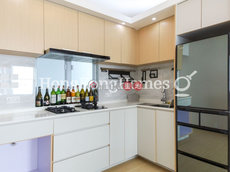 3 Bedroom Family Unit for Rent at Shan Kwong Tower, 22-24 Shan Kwong Road | Wan Chai District | Hong Kong, Rental, HK$ 30,000/ month