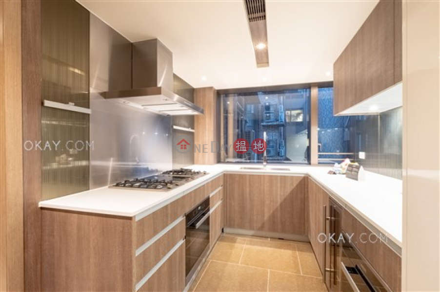 Property Search Hong Kong | OneDay | Residential, Sales Listings | Elegant 3 bedroom on high floor with balcony | For Sale