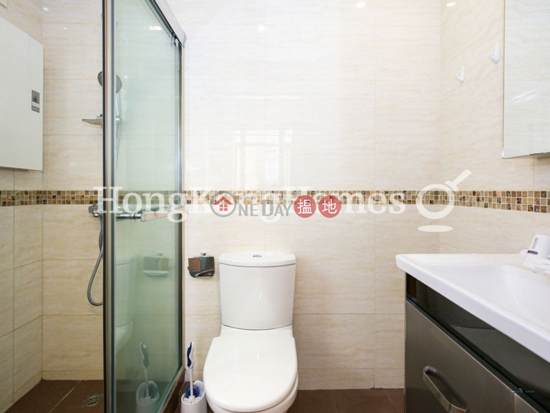 HK$ 32,000/ month | Roc Ye Court Western District, 3 Bedroom Family Unit for Rent at Roc Ye Court