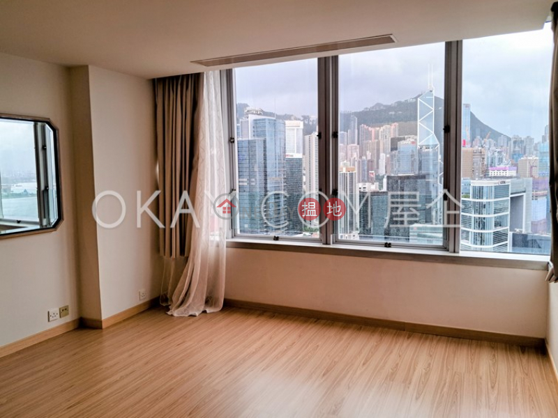 HK$ 30M Convention Plaza Apartments Wan Chai District Gorgeous 2 bedroom on high floor with harbour views | For Sale