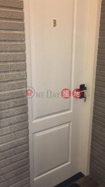 convince, comford 1 room ,, 13-15 Babington Path | Western District, Hong Kong | Rental HK$ 13,000/ month