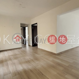 Lovely 3 bedroom with balcony & parking | Rental | Woodland Gardens 華翠園 _0