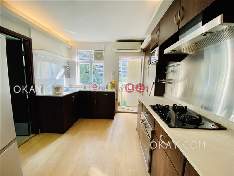 Lovely 2 bedroom with balcony | Rental, Kenny Court 堅尼閣 Rental Listings | Wan Chai District (OKAY-R392738)