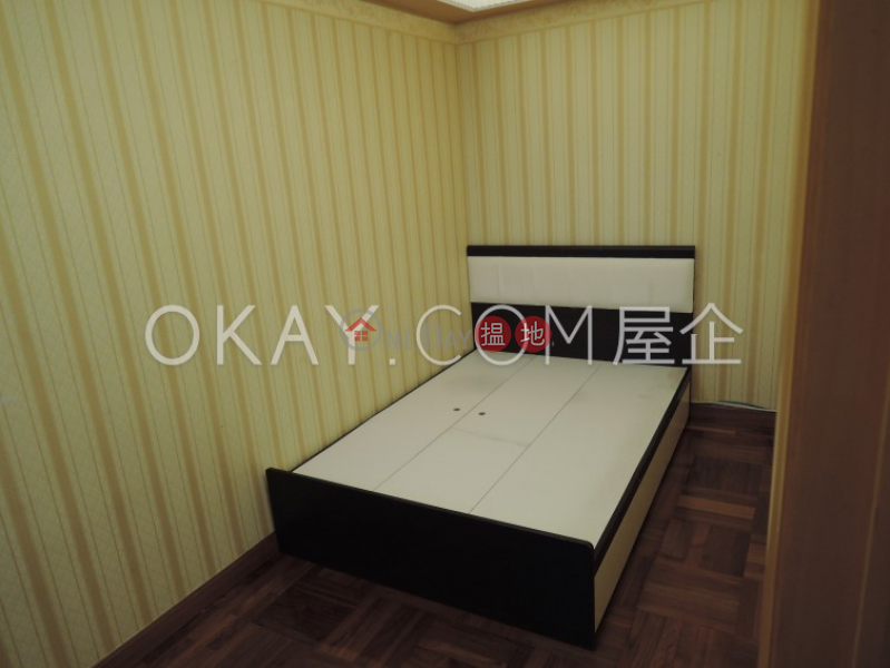 HK$ 25,000/ month | Lockhart House Block B | Wan Chai District | Practical 3 bedroom on high floor | Rental