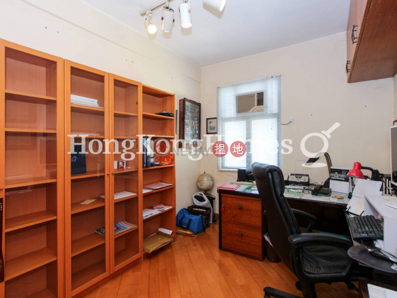 Property Search Hong Kong | OneDay | Residential Rental Listings | 3 Bedroom Family Unit for Rent at Broadview Terrace