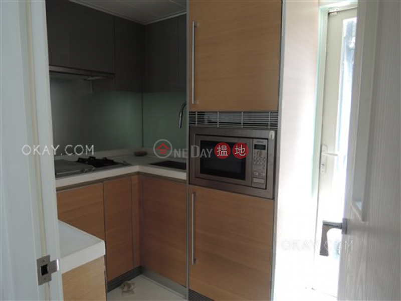 HK$ 36,000/ month, Centrestage Central District, Elegant 3 bedroom on high floor with balcony | Rental