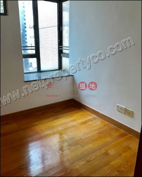 HK$ 33,000/ month, Hollywood Terrace | Central District Spacious Apartment for Rent