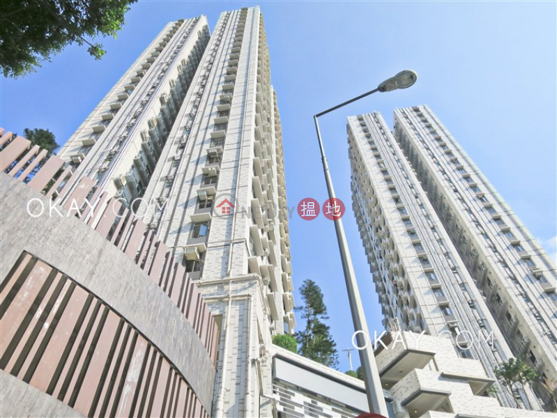 HK$ 28.6M | Villa Lotto Wan Chai District | Efficient 3 bedroom with parking | For Sale