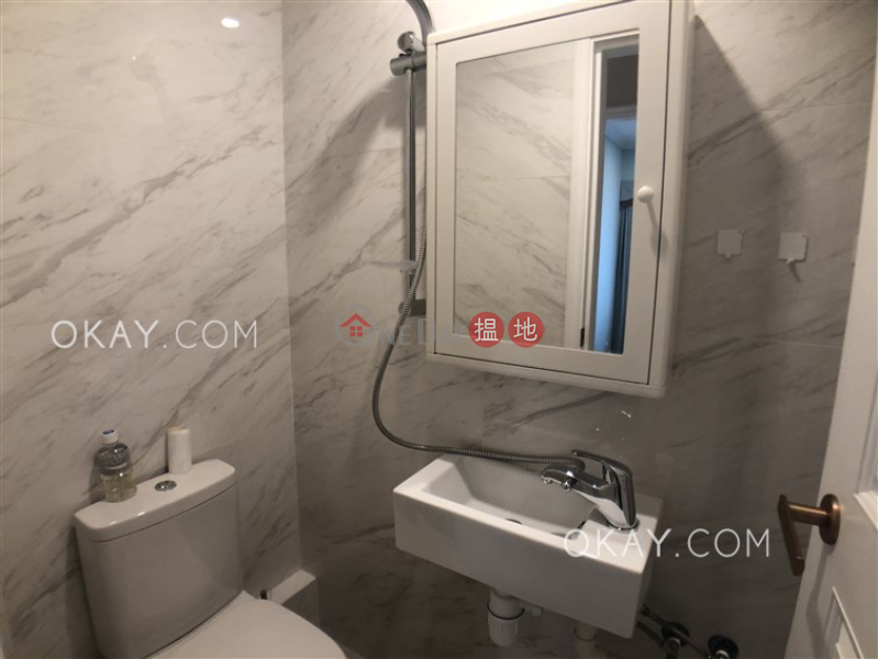 HK$ 60,000/ month | The Grand Panorama, Western District Elegant 3 bedroom in Mid-levels West | Rental