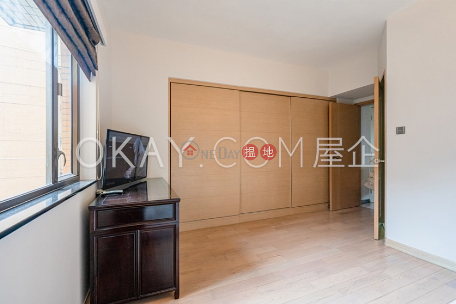 Efficient 3 bedroom with parking | Rental 550-555 Victoria Road | Western District Hong Kong | Rental HK$ 40,000/ month