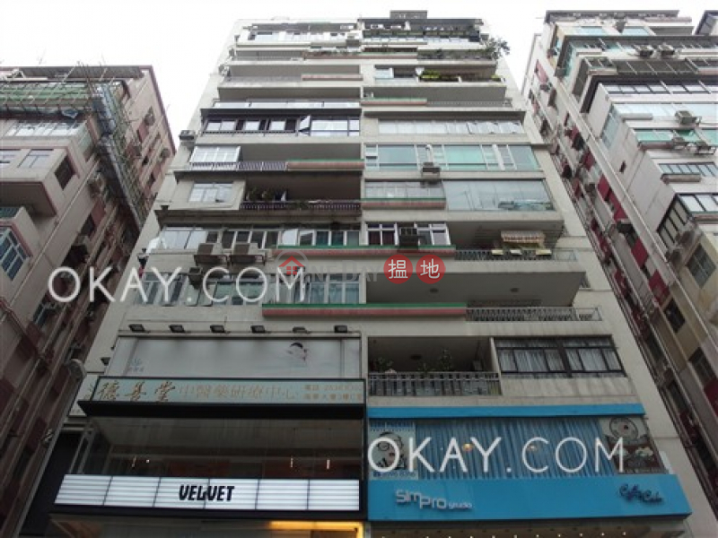 Stylish 3 bedroom with balcony | Rental, Haywood Mansion 海華大廈 Rental Listings | Wan Chai District (OKAY-R277390)