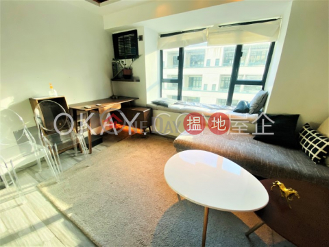 Generous 1 bedroom in Sheung Wan | For Sale | Dawning Height 匡景居 _0