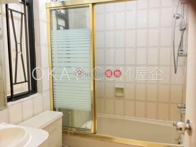 HK$ 11.9M Block B (Flat 1 - 8) Kornhill, Eastern District | Tasteful 3 bedroom in Quarry Bay | For Sale