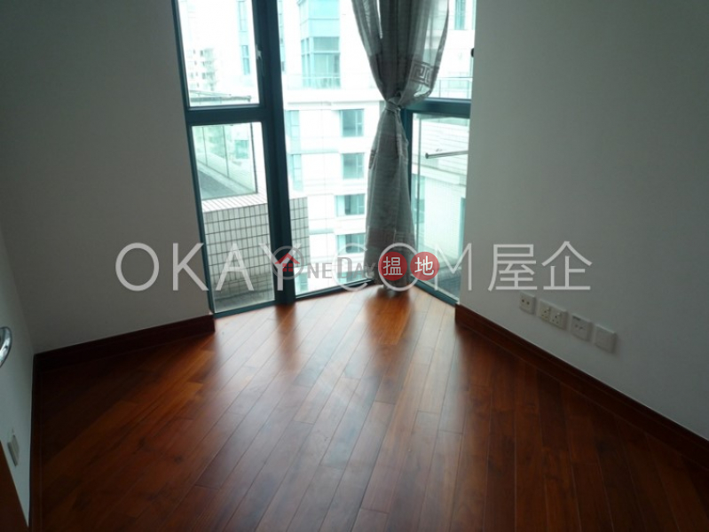 HK$ 62,000/ month, Tower 5 The Long Beach | Yau Tsim Mong, Rare 3 bedroom on high floor with harbour views | Rental