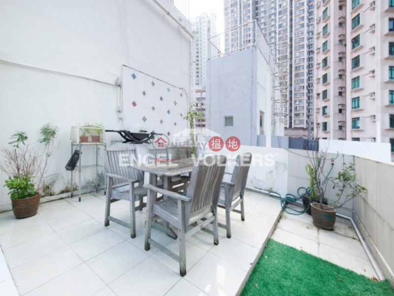 Renovated Apartment with Roof Top, Ryan Mansion 樂欣大廈 Sales Listings | Central District (Ev11785)
