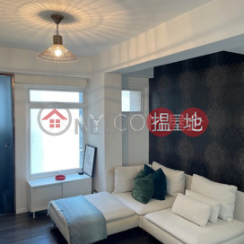 Generous 2 bedroom in Western District | Rental | Lai King Court 麗景閣 _0