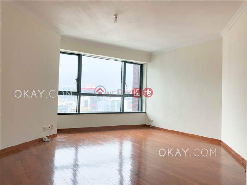 Unique 3 bedroom with harbour views & parking | For Sale | 80 Robinson Road 羅便臣道80號 Sales Listings