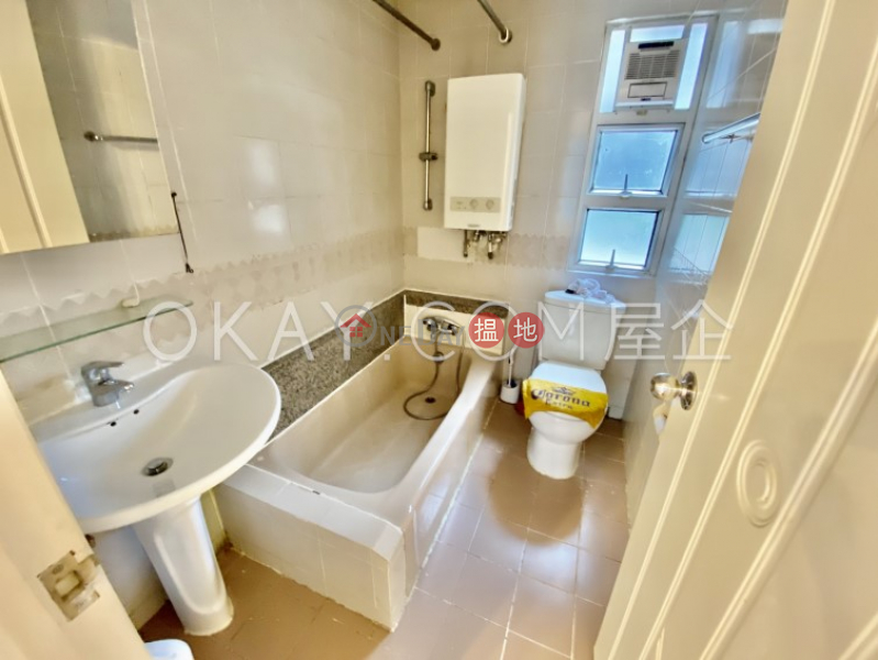 HK$ 25,000/ month, The Fortune Gardens Western District Tasteful 3 bedroom in Mid-levels West | Rental