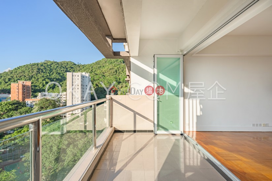 Efficient 3 bedroom with balcony & parking | For Sale | POKFULAM COURT, 94Pok Fu Lam Road 碧林閣 Sales Listings