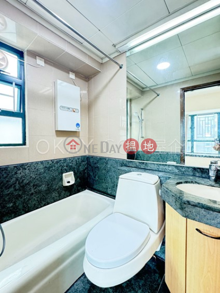 HK$ 31,500/ month | Dragon Court | Western District, Tasteful 3 bedroom on high floor | Rental