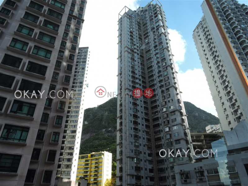 Nicely kept 3 bedroom in Mid-levels West | Rental | Palatial Crest 輝煌豪園 Rental Listings