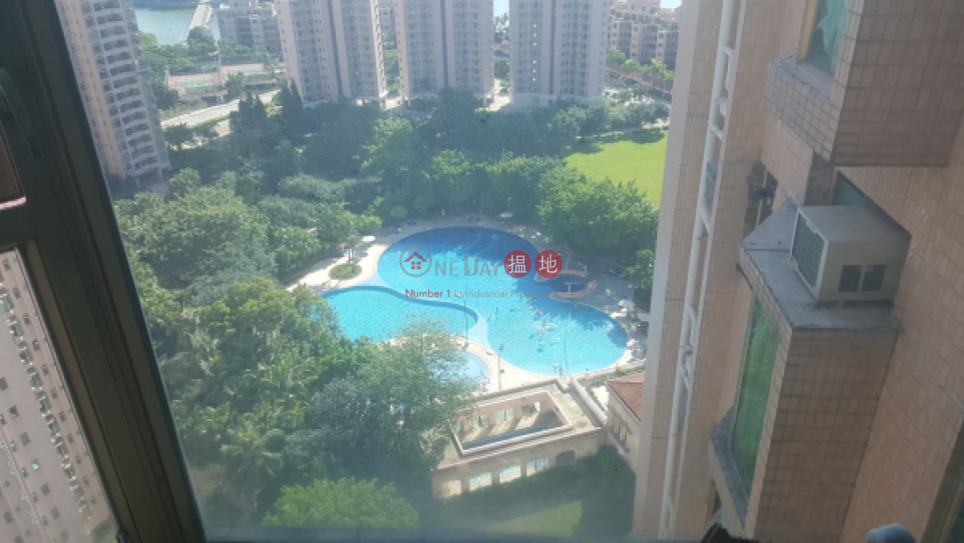 3 Bedroom Family Flat for Sale in So Kwun Wat | Hong Kong Gold Coast 黃金海岸 Sales Listings