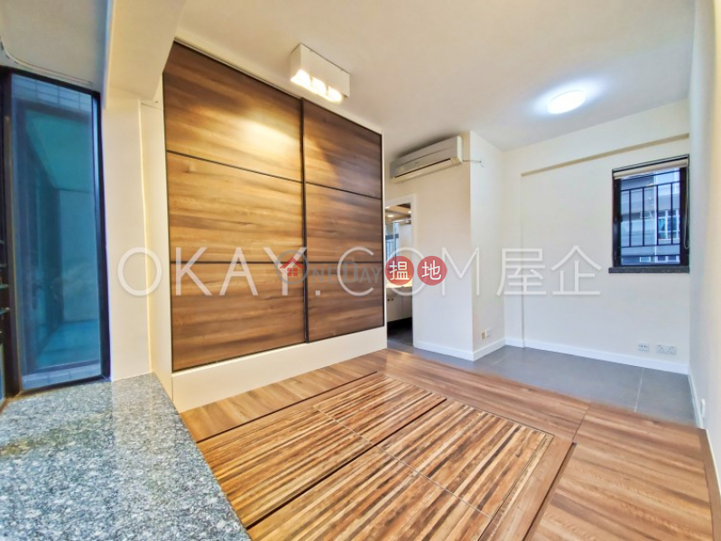 HK$ 9.98M, Bella Vista, Western District | Nicely kept 2 bedroom in Mid-levels West | For Sale