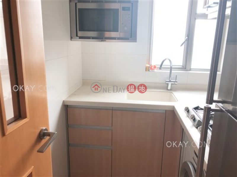 HK$ 26,500/ month | The Zenith Phase 1, Block 1 Wan Chai District | Lovely 2 bed on high floor with harbour views & balcony | Rental