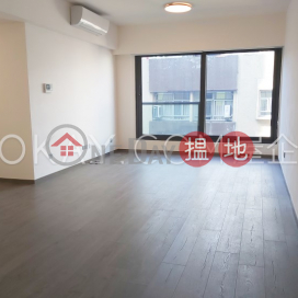 Lovely 3 bedroom with parking | Rental, C.C. Lodge 優悠台 | Wan Chai District (OKAY-R28318)_0