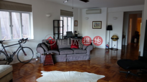 2 Bedroom Flat for Sale in Central Mid Levels | Glory Mansion 輝煌大廈 _0